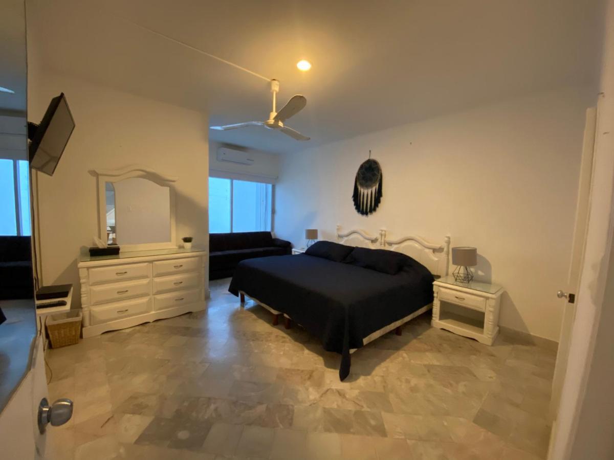 Casa Blanca ZH Kukulkán Mall Cancún Esterno foto
